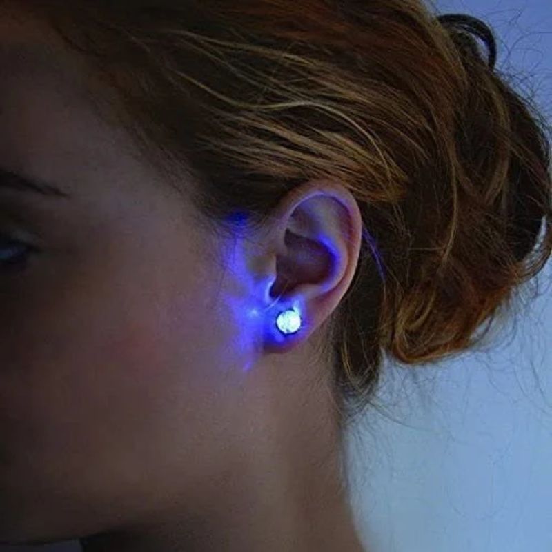 Stylische LED-Leucht-Kronenohrringe